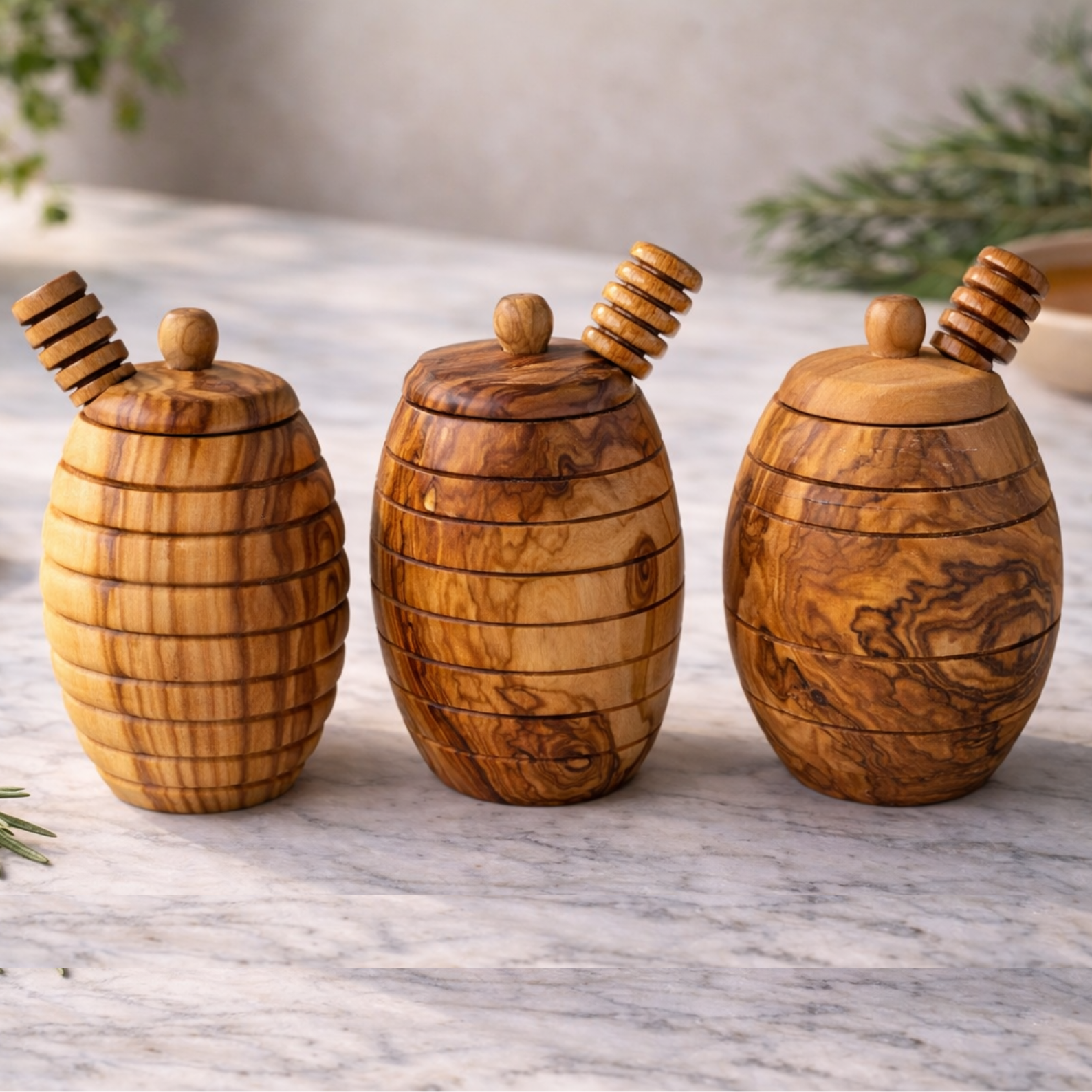 3er-Set Honigspender aus handgefertigtem Olivenholz von MediterraneanArt