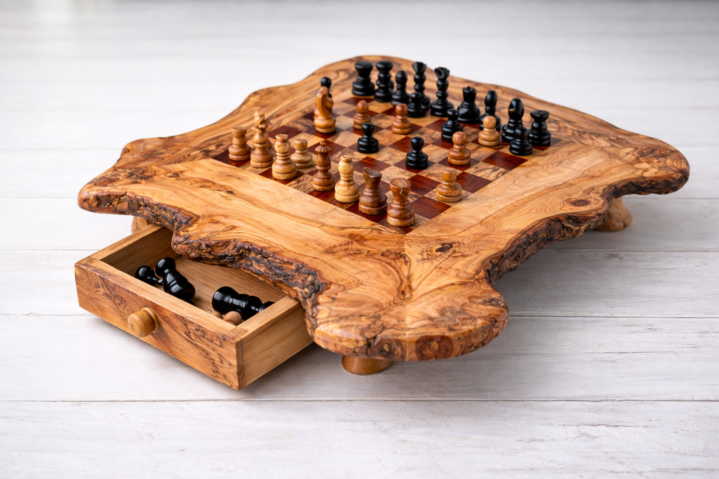 Edles Holz Schachspiel aus Olivenholz – hochwertiges Geschenk Schweiz