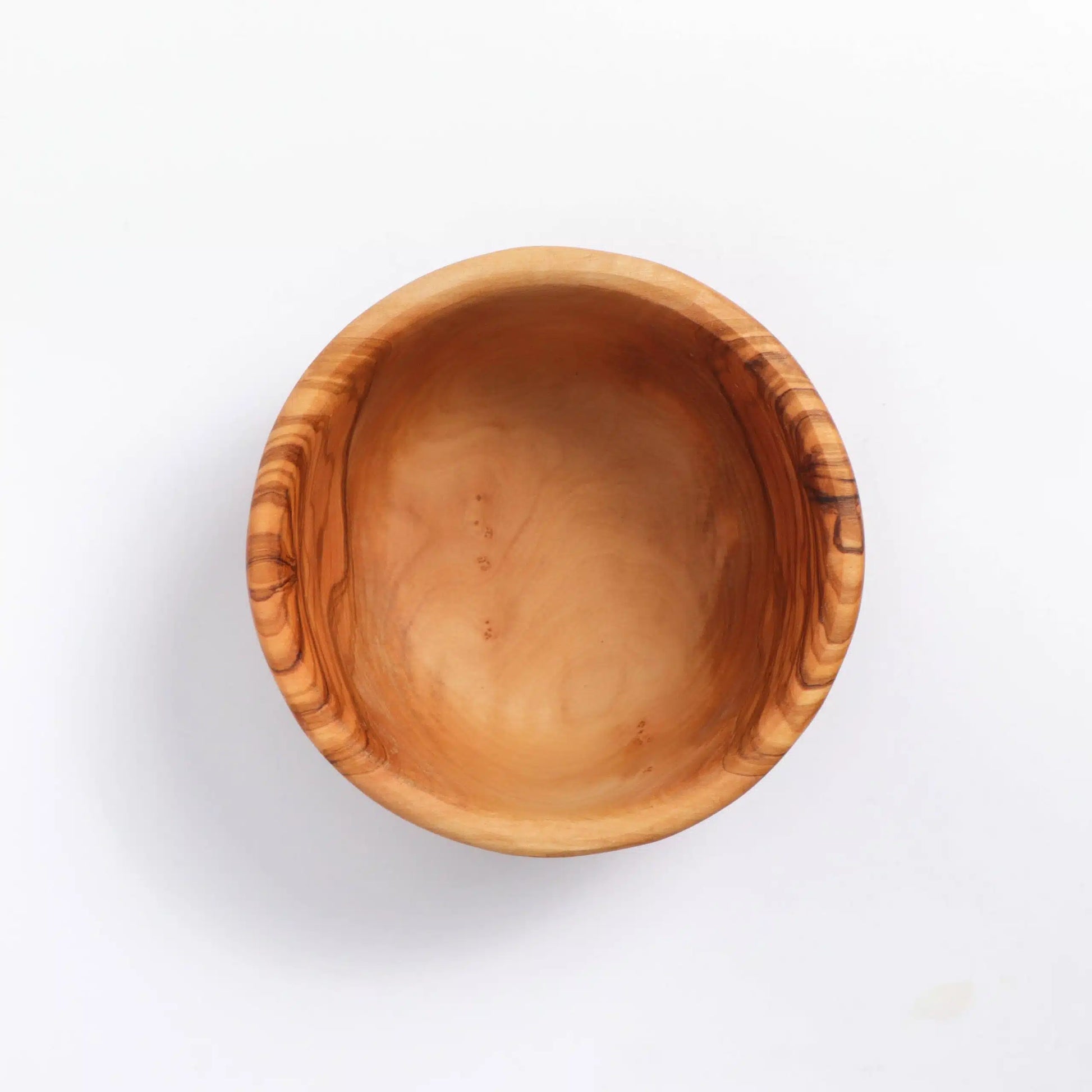 Mittelgroße, handgefertigte Schale aus langlebigem Olivenholz – hochwertig und robust


