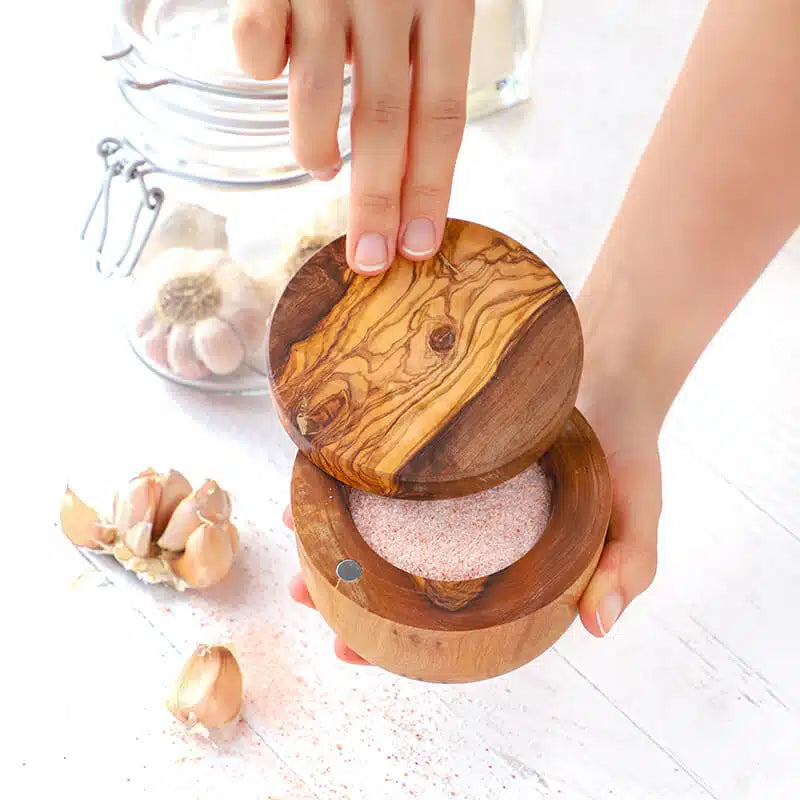 Salzstreuer aus Olivenholz mit Deckel, natürliche Maserung, ideal zum Aufbewahren und Dosieren von Salz
