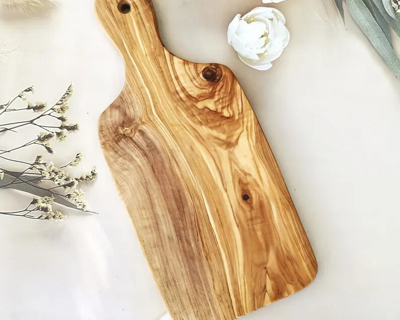 Handgemachtes Schneidebrett aus Olivenholz – Fleisch-, Käse- und Buffetbrett, ideales Geschenk zur Einweihung

