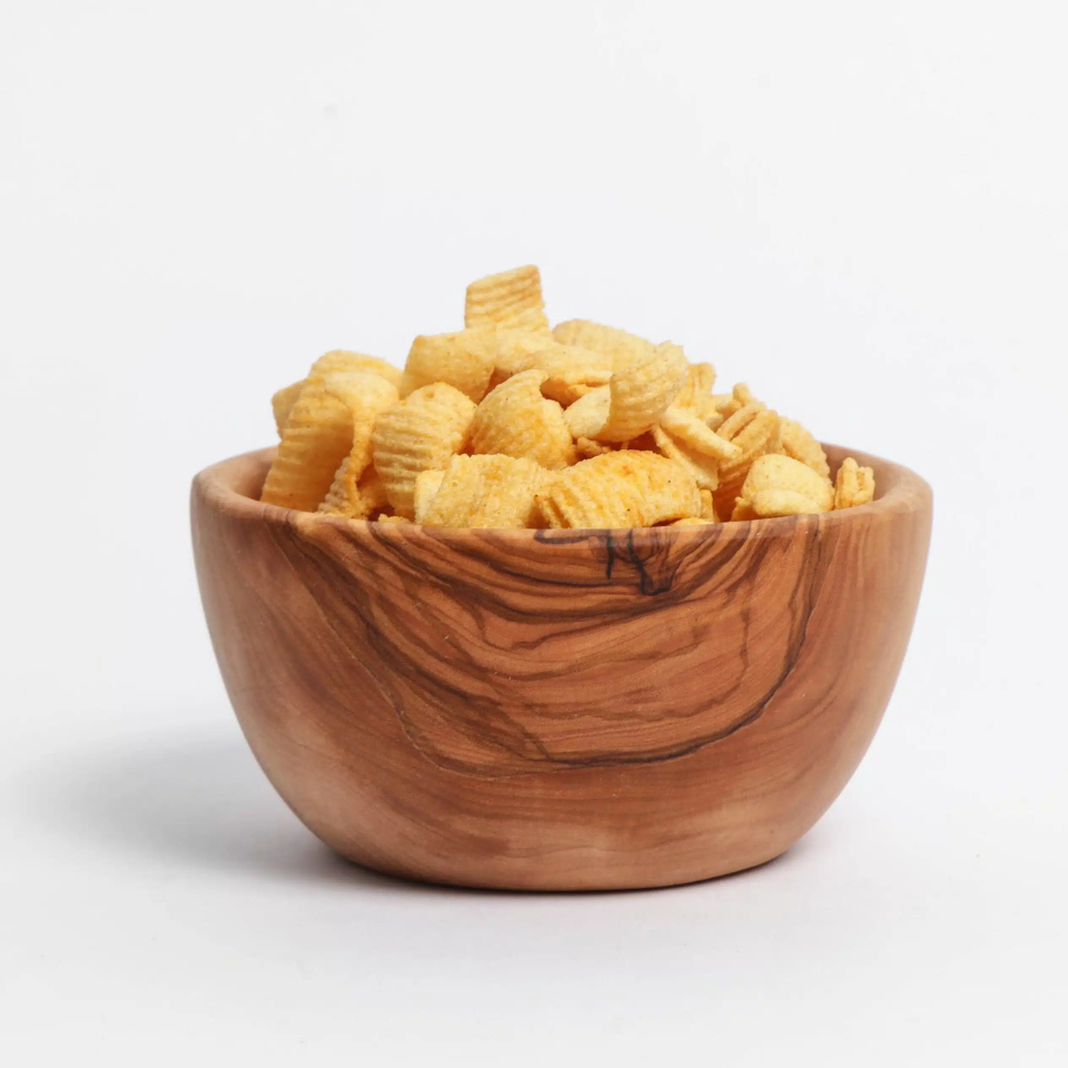 Mittelgroße, handgefertigte Schale aus langlebigem Olivenholz – hochwertig und robust

