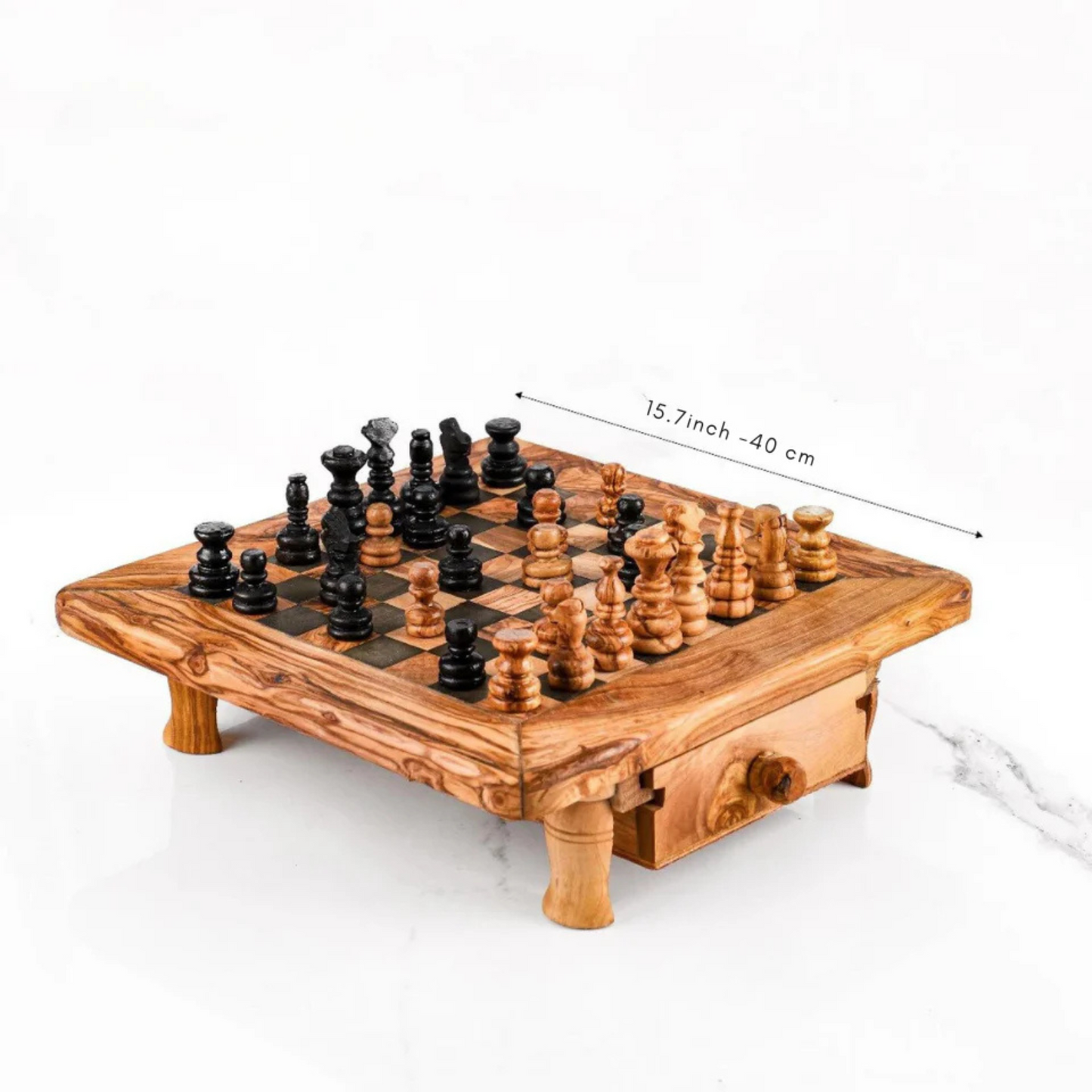 Luxus Schachbrett aus Olivenholz – handgefertigt für Schachliebhaber in der Schweiz, exklusive Holzmaserung & edles Design