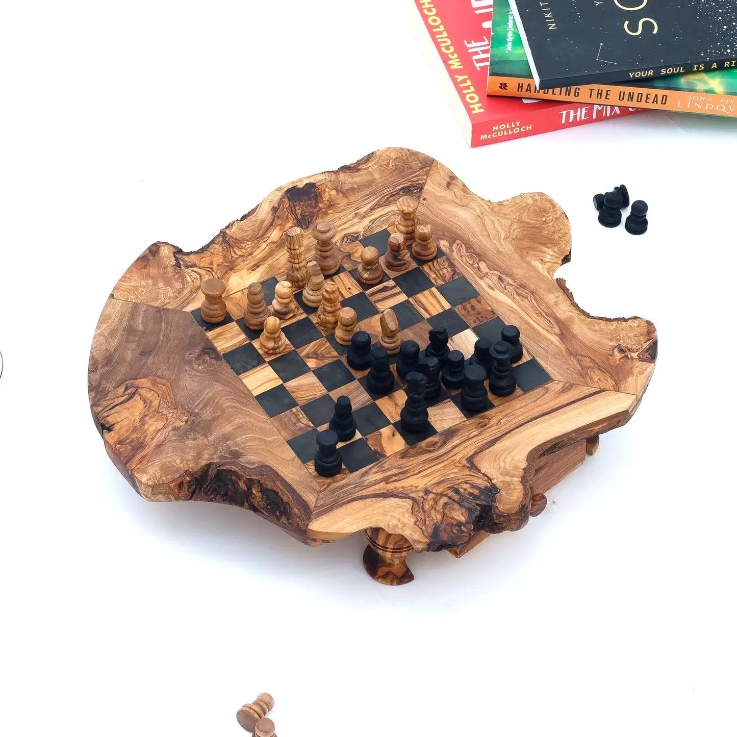 Edles Schachbrett aus Olivenholz – perfekte Geschenkidee für Männer und Frauen