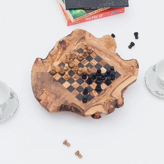 Edles Schachbrett aus Olivenholz – perfekte Geschenkidee für Männer und Frauen