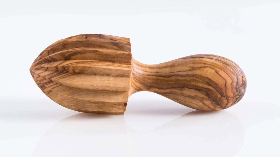 Manueller Entsafter für Zitrusfrüchte aus Olivenholz

