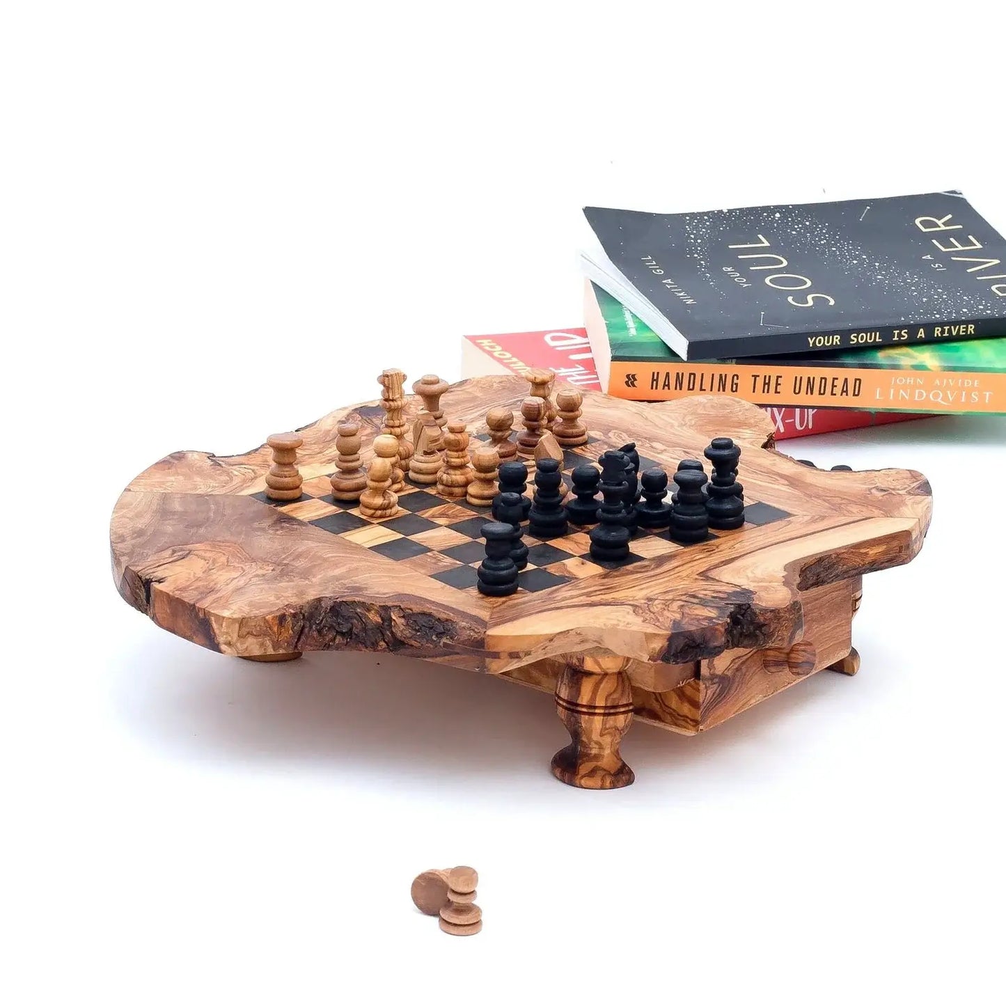 Edles Schachbrett aus Olivenholz – perfekte Geschenkidee für Männer und Frauen