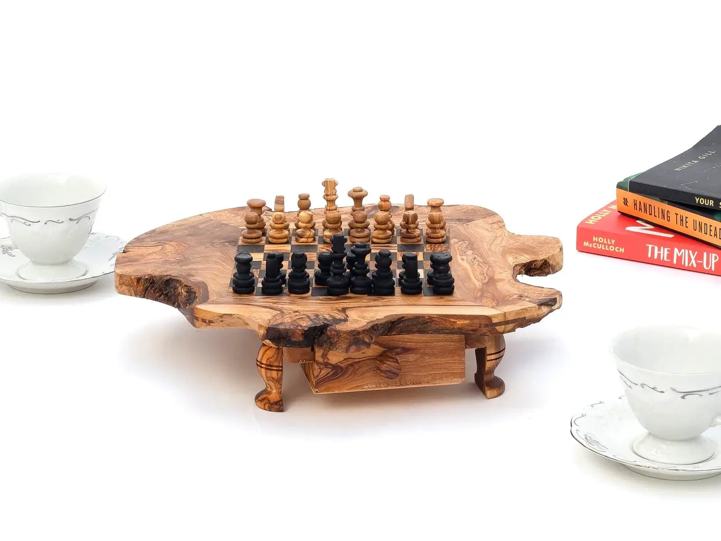 Edles Schachbrett aus Olivenholz – perfekte Geschenkidee für Männer und Frauen