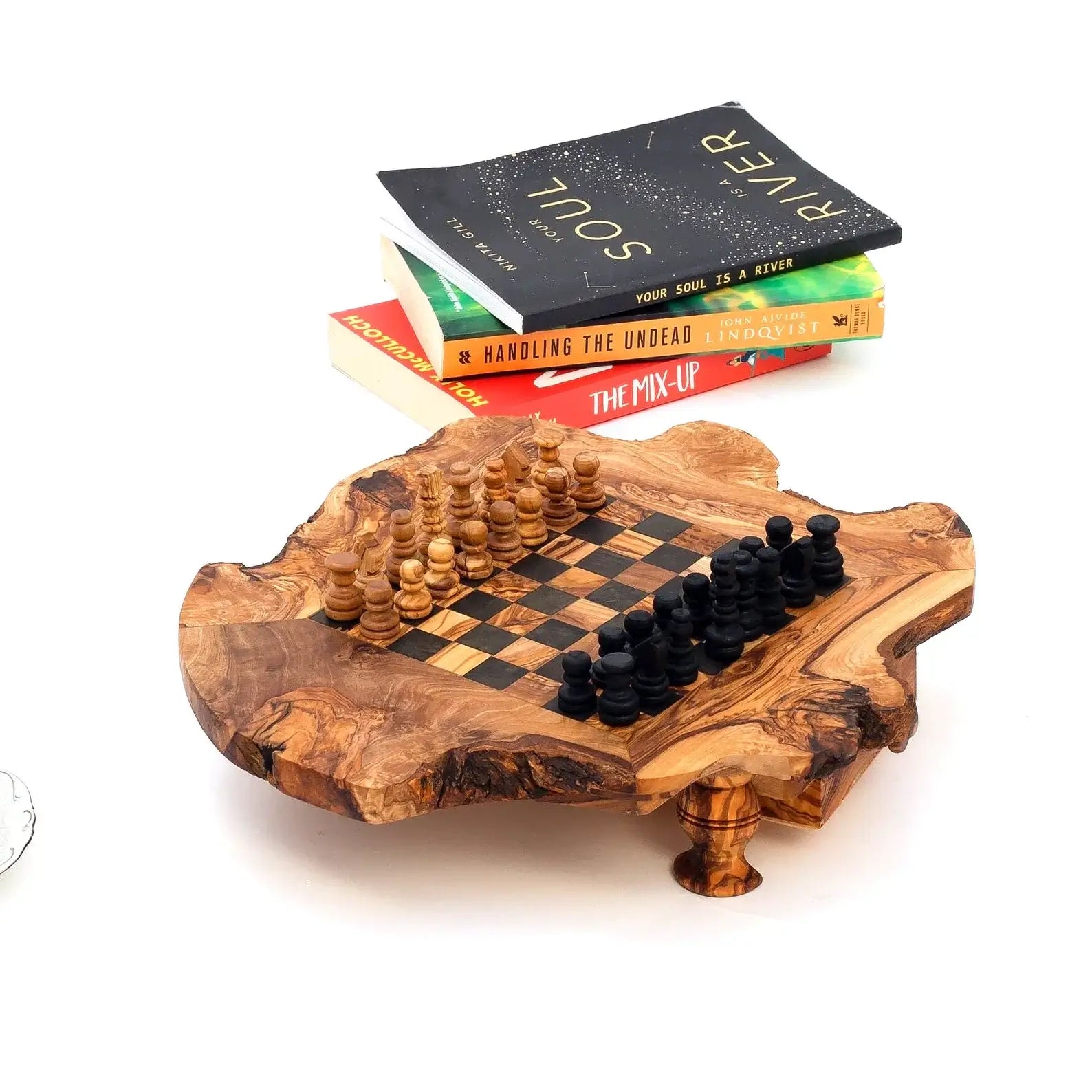 Edles Schachbrett aus Olivenholz – perfekte Geschenkidee für Männer und Frauen