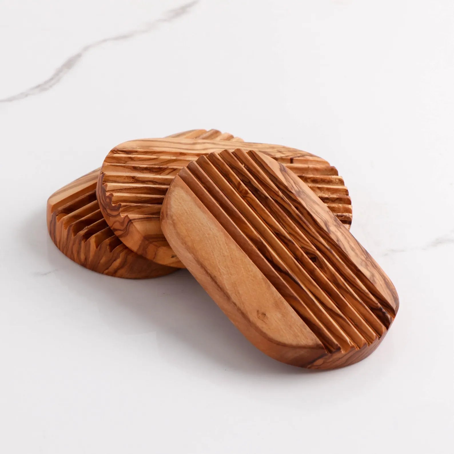 Handgefertigte Seifenschale aus Olivenholz – natürlich, langlebig und dekorativ

