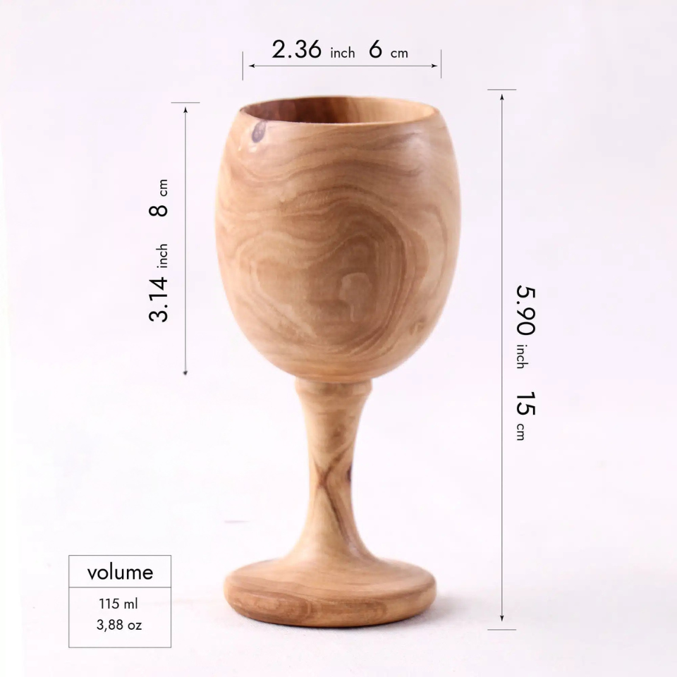Bethlehem-Becher aus handgefertigtem Olivenholz – spiritueller Weinkelch aus Naturholz

